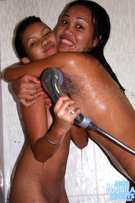 Some hot Pinay taking shower before getting fucked
