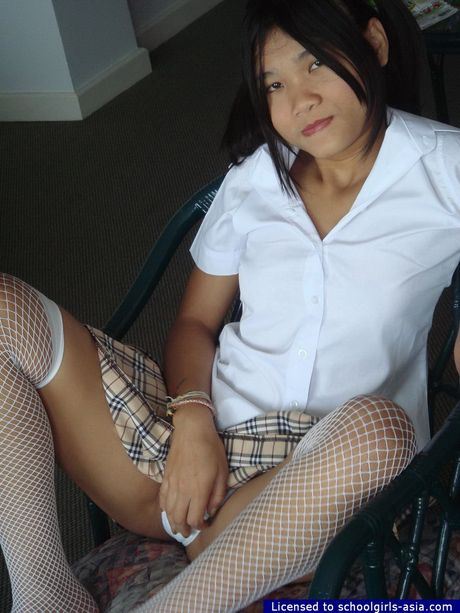 Adorable 18 yo schoolgirl flashing her cute peach