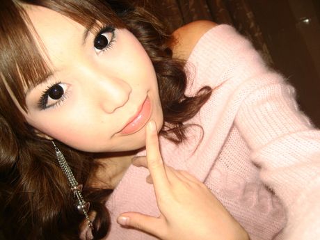 i found more of the tour girl and included her old pics for reference