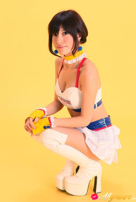 Mana Mizuno Asian is such hot cupcake in latex outfit and boots