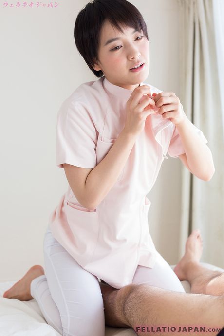 Asian teen Mukai Ai gets her pussy licked and her mouth fucked by two guys