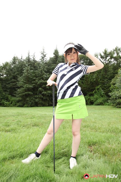 Sweet looking Japanese golf lady Michiru Tsukino will blow your mind