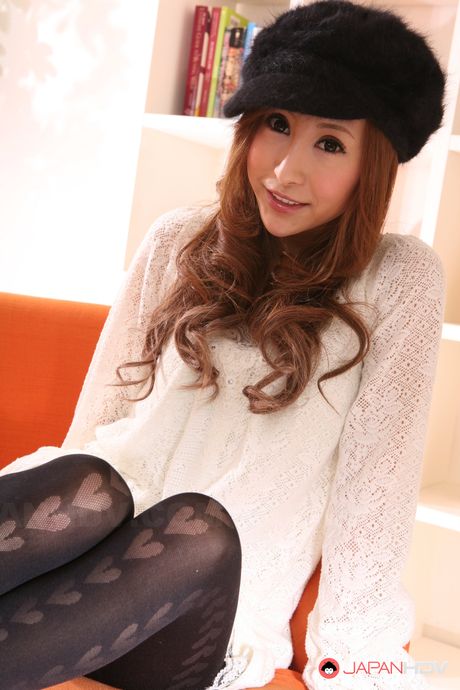 Beautiful Japanese porn star Reina Ichijo shows her fine tits with joy