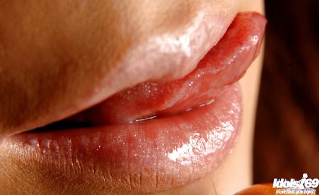 Excellent japanese young Anari Suzuki exhibiting big hooters and spreading her legs